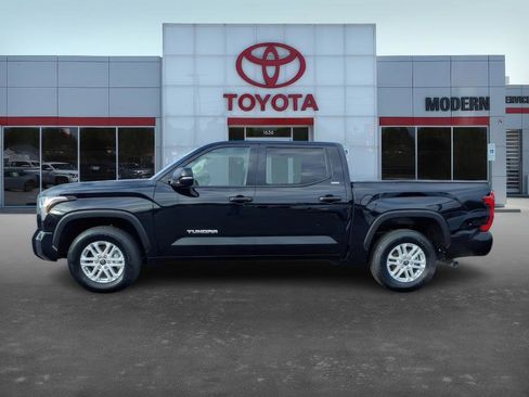 Used 2022 Toyota Tundra SR5 image 8