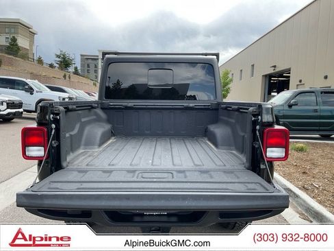 Used 2023 Jeep Gladiator Sport AWD/4WD image 20