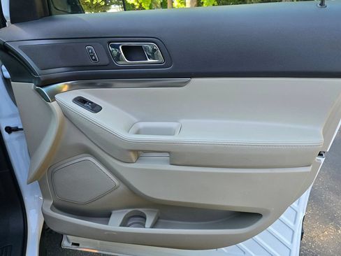 Used 2014 Ford Explorer FWD image 14