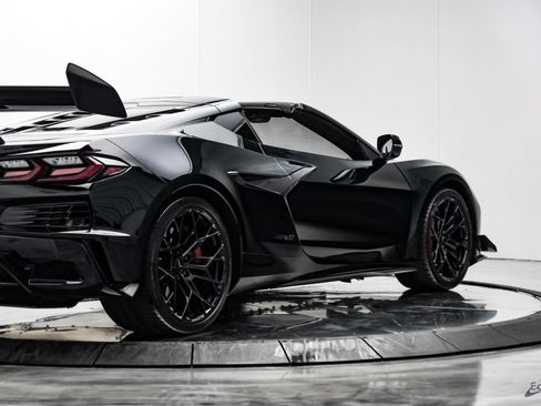 Used 2026 Chevrolet Corvette ZR1 w/ ZR1 Carbon Fiber Aero Package RWD image 26