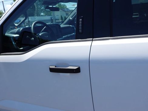 Used 2024 Ford F250 XLT w/ FX4 Off-Road Package AWD/4WD image 15