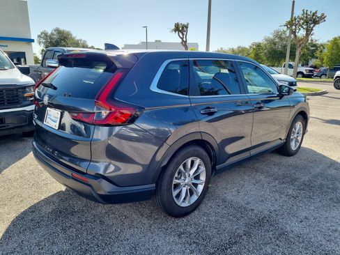 Used 2025 Honda CR-V EX image 7