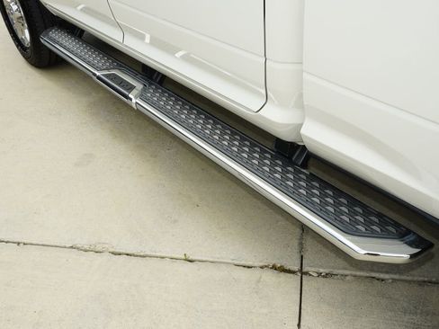 Used 2024 RAM 2500 Laramie image 11