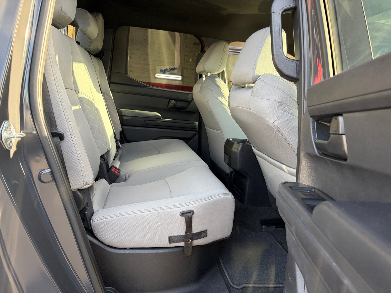 Used 2025 Toyota Tacoma SR5 AWD/4WD image 26