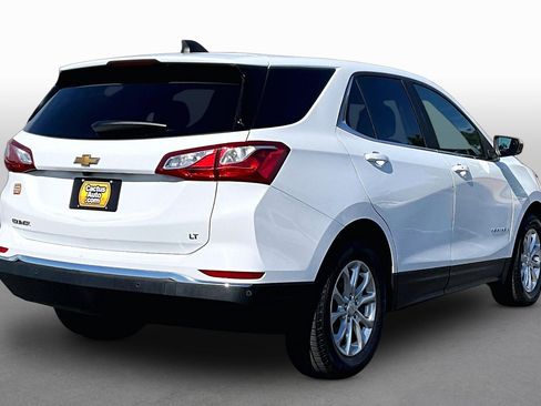 Used 2021 Chevrolet Equinox LT FWD image 2