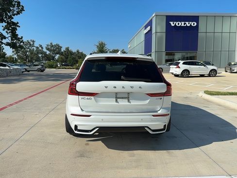 Used 2026 Volvo XC60 B5 Plus w/ Protection Package Premier AWD/4WD image 4