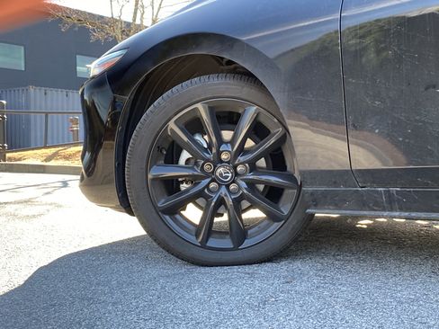 Used 2025 MAZDA MAZDA3 2.5 S Hatchback w/ Premium Pkg image 18