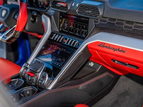 Used 2019 Lamborghini Urus image 51