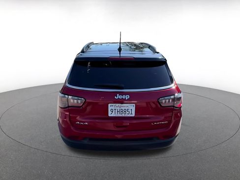 Used 2025 Jeep Compass Limited AWD/4WD image 10