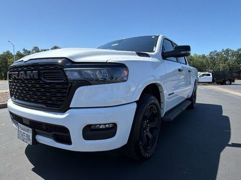 Used 2025 RAM 1500 Big Horn AWD/4WD image 9