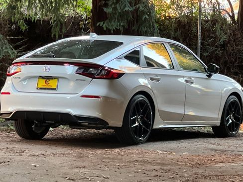 New 2025 Honda Civic Sport image 4