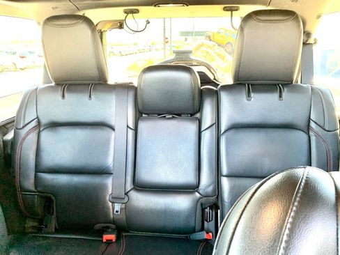 Used 2019 Jeep Wrangler Unlimited Rubicon AWD/4WD image 18