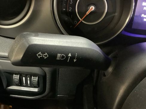 Used 2021 Jeep Wrangler Sport AWD/4WD image 19