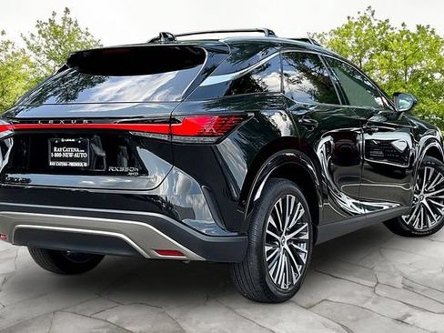 Used 2023 Lexus RX 350 w/ Accessory Package (2T) AWD/4WD image 5