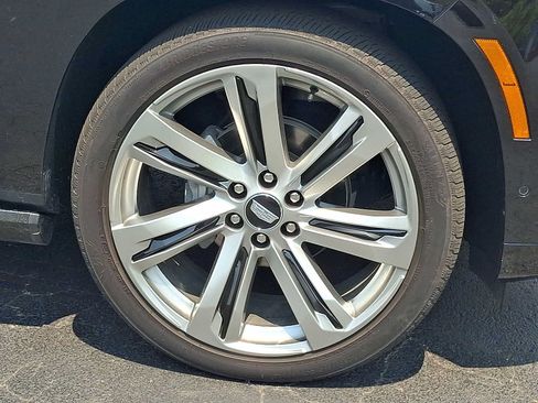 Used 2025 Cadillac Escalade Sport Platinum w/ LPO, Floor Liner Package AWD/4WD image 8
