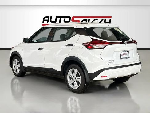 Used 2024 Nissan Kicks S FWD image 5
