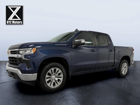 Used 2023 Chevrolet Silverado 1500 LT image 2