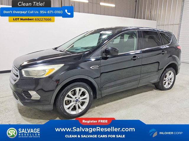 Used 2017 Ford Escape SE FWD image 1