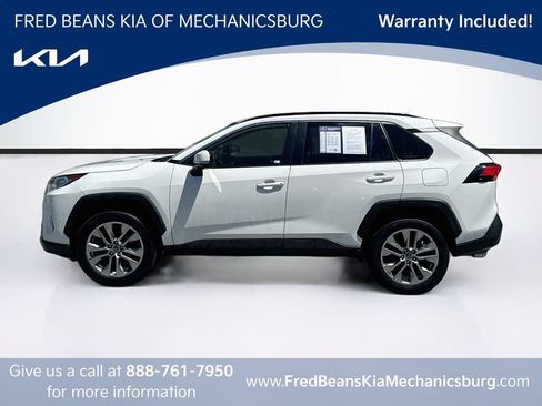 Used 2019 Toyota RAV4 XLE Premium w/ Cold Weather Package AWD/4WD image 4