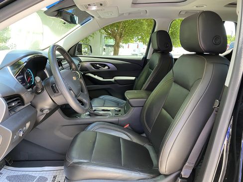 Used 2020 Chevrolet Traverse Premier w/ Redline Edition FWD image 16