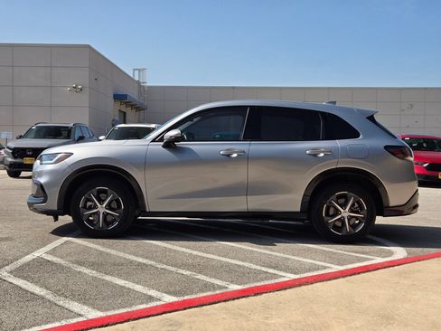 Certified 2025 Honda HR-V EX-L image 6