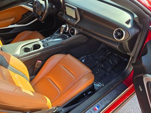 Used 2019 Chevrolet Camaro LT RWD image 33