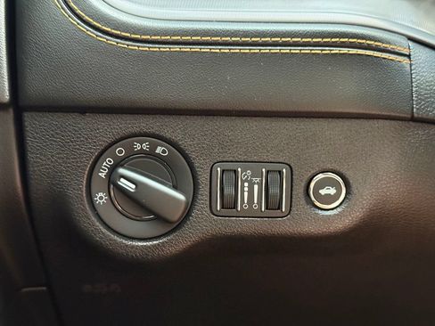 Used 2023 Dodge Charger Scat Pack RWD image 10