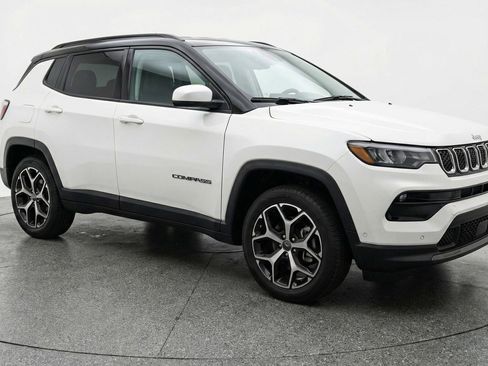 Used 2025 Jeep Compass Limited AWD/4WD image 1