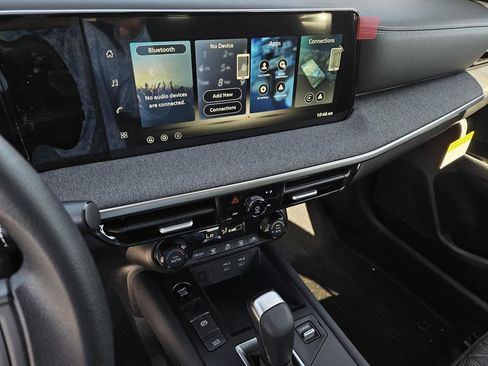 New 2026 Nissan Kicks SV image 15