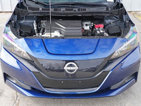 Used 2025 Nissan Leaf S image 7