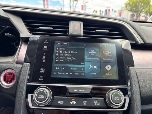 Used 2016 Honda Civic Touring image 22
