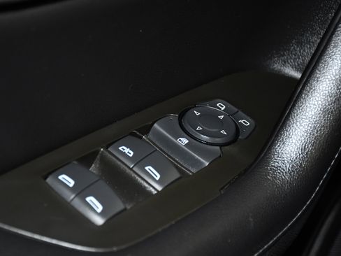 Used 2021 Chevrolet Blazer LT FWD image 33