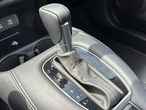Used 2026 Honda HR-V EX-L image 18