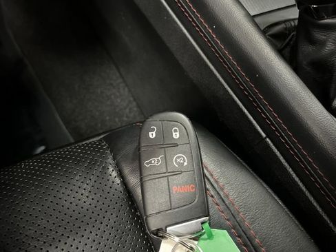 Used 2024 Dodge Durango GT image 29