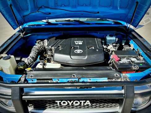 Used 2008 Toyota FJ Cruiser 4WD image 18