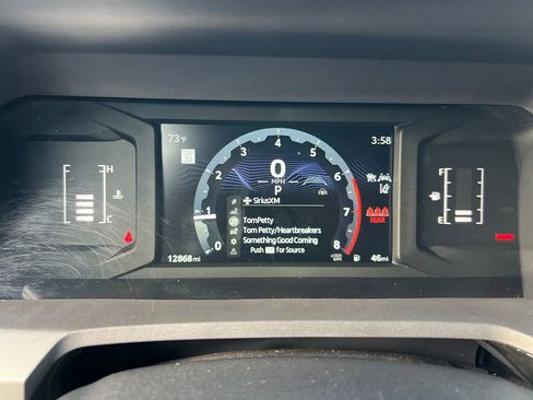 Used 2025 Toyota Tacoma SR5 image 17