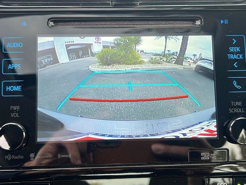 Used 2018 Toyota Prius Three image 16