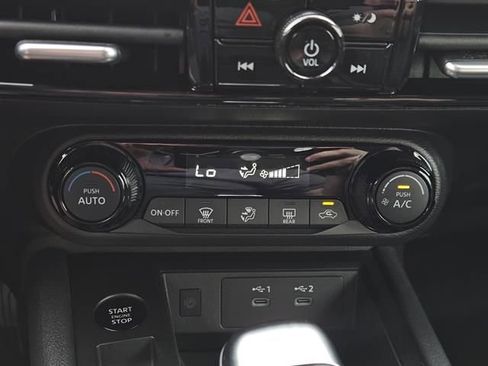 Used 2026 Nissan Kicks SV w/ Illumination Package image 14