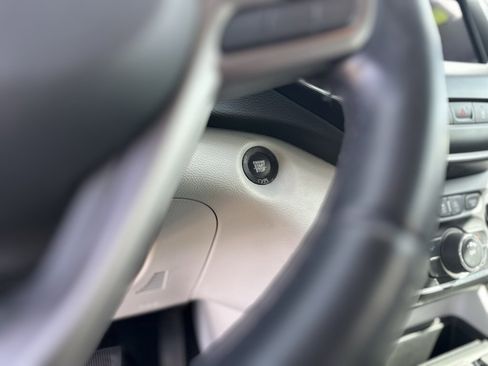 Used 2021 Jeep Cherokee Latitude Plus image 32