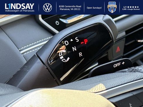 New 2026 Volkswagen Tiguan SEL R-Line image 18