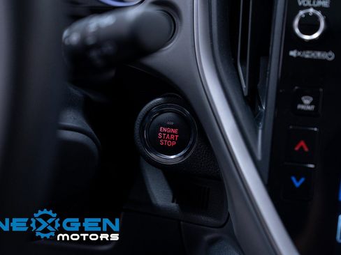 Used 2024 Subaru Crosstrek 2.0i Premium image 13