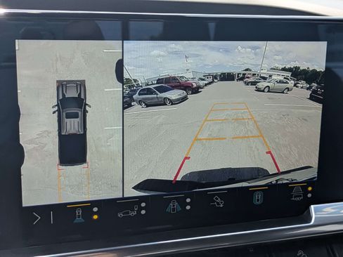 Used 2025 Chevrolet Silverado 2500 LTZ w/ Trail Boss Package AWD/4WD image 19