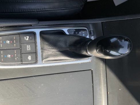 Used 2016 Hyundai Azera Limited image 20