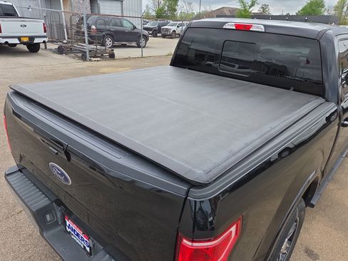 Used 2019 Ford F150 Lariat image 14