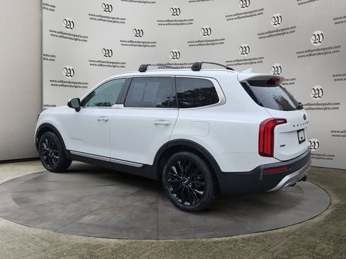 Used 2020 Kia Telluride SX w/ SX Prestige Package image 3