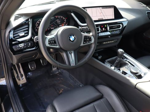 Used 2025 BMW Z4 M40i w/ Premium Package image 20
