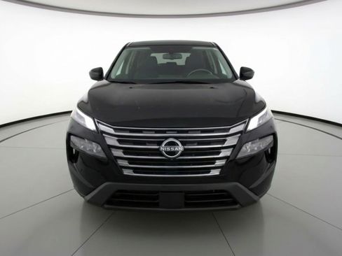 Used 2025 Nissan Rogue SV FWD image 2