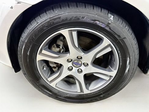 Used 2014 Volvo XC60 T6 AWD/4WD image 40