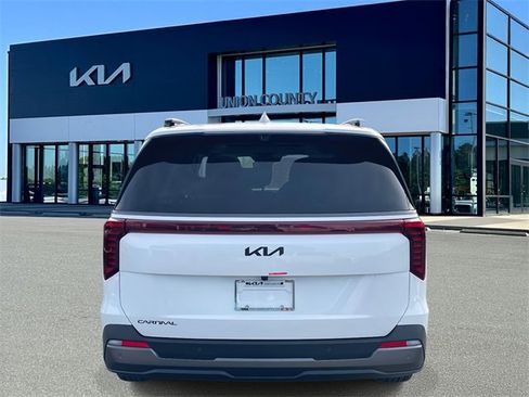New 2026 Kia Carnival SX Prestige image 5