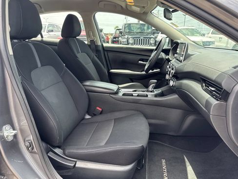 Used 2024 Nissan Sentra SV FWD image 19